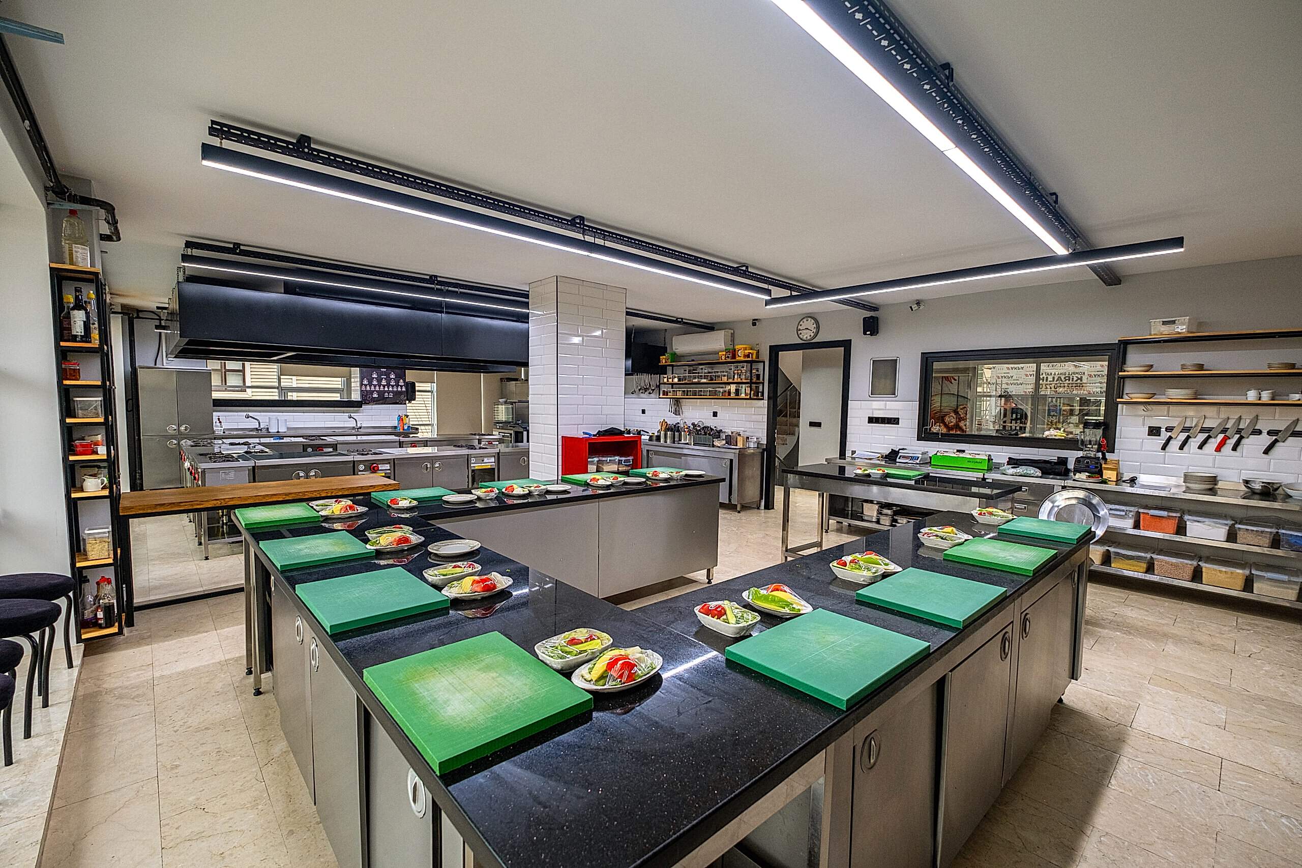 golden chef mutfak akademisi mutfak görseli